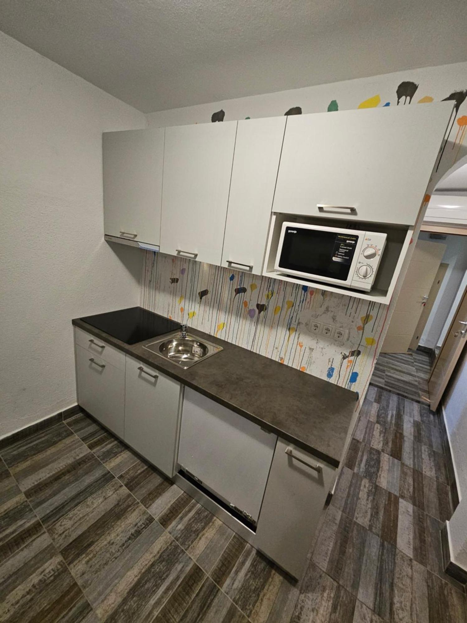 Chill Out Beach Apartments Трогир Екстериор снимка