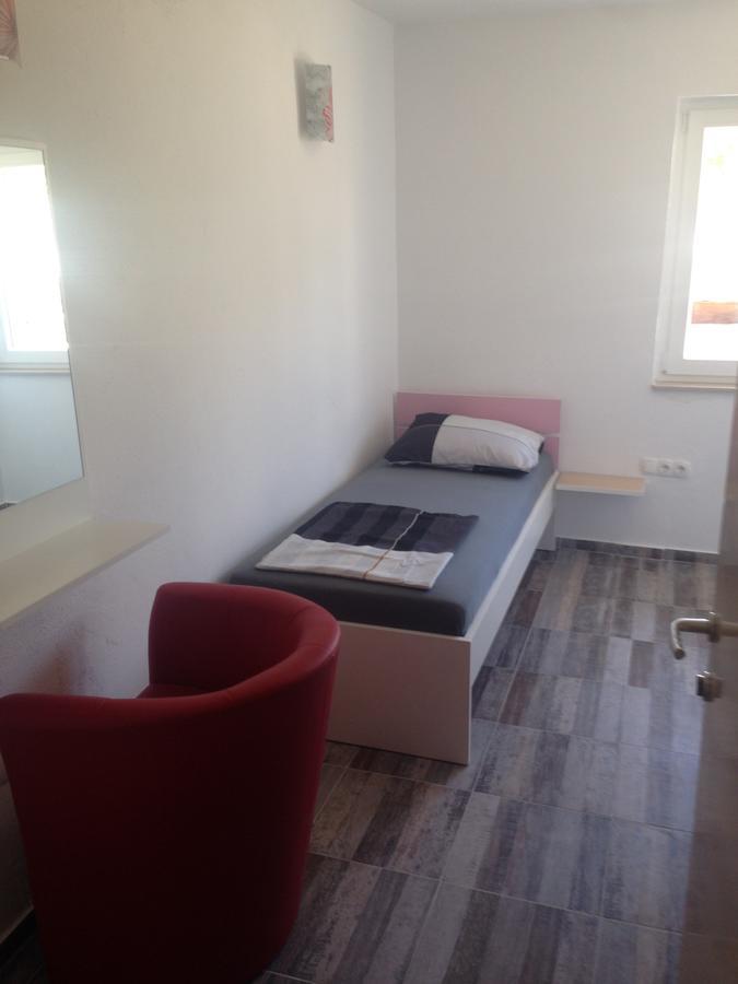 Chill Out Beach Apartments Трогир Екстериор снимка